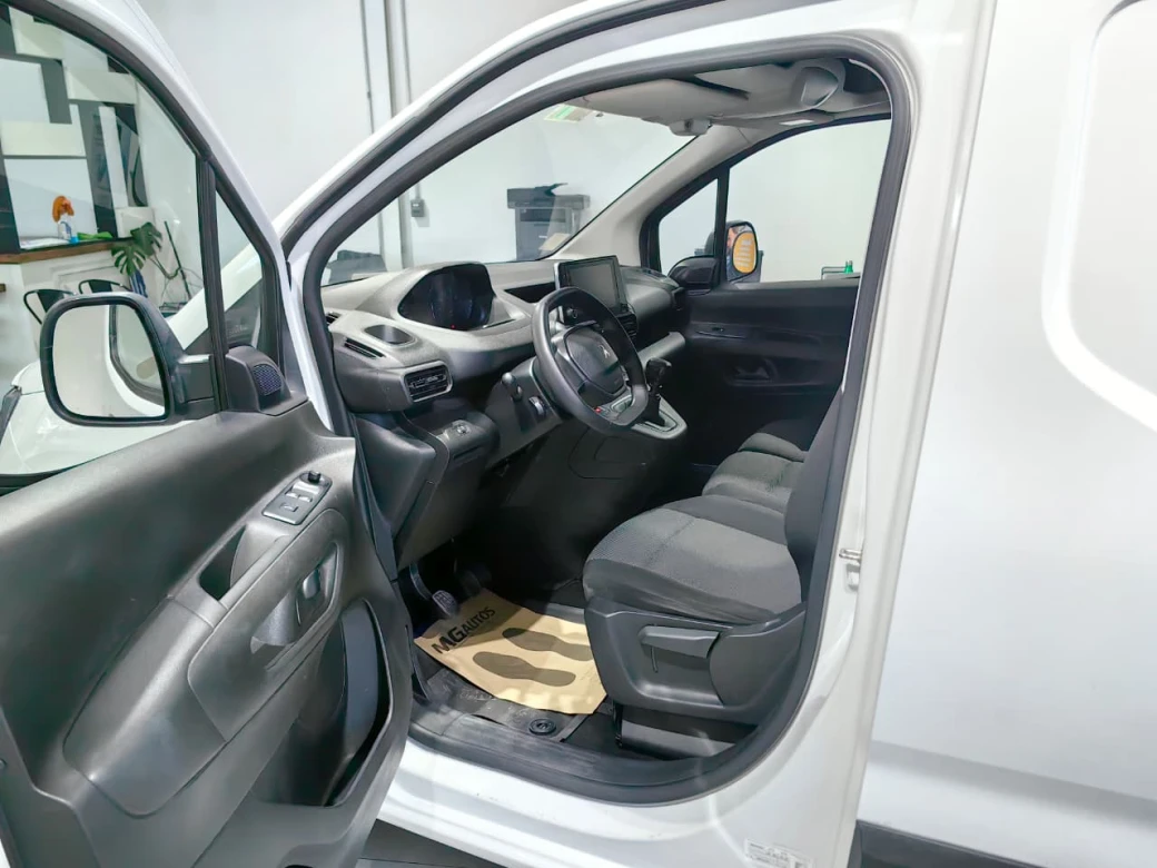 imagen 0 de vehiculo con id 2100